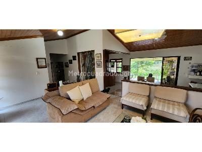 Casa de 4 alcobas en venta en Variante Condina, Pereira, 284 m² · foto 4 de 20