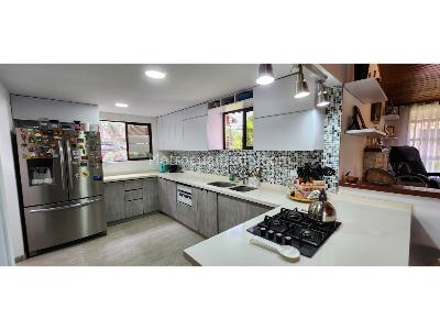 Casa de 4 alcobas en venta en Variante Condina, Pereira, 284 m² · foto 16 de 20