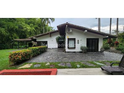 Casa en venta en Pueblito Cafetero, Pereira · foto 2 de 20