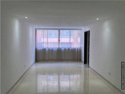 Apartamento de 2 alcobas en venta en Altos De Riomar, Barranquilla, 80 m² · foto 5 de 12