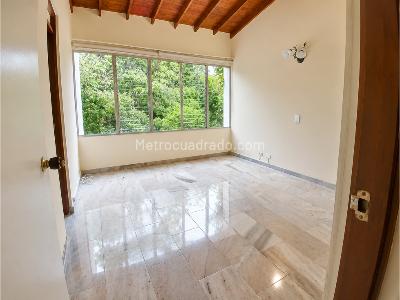 Apartamento de 4 alcobas en venta en El Poblado, Medellín, 147 m² · foto 3 de 20