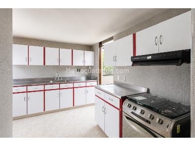 Apartamento de 4 alcobas en venta en El Poblado, Medellín, 147 m² · foto 9 de 20