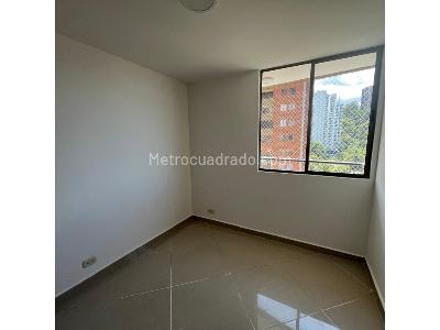 Apartamento de 3 alcobas en venta en Loma Del Indio, Medellín, 74 m² · foto 15 de 20