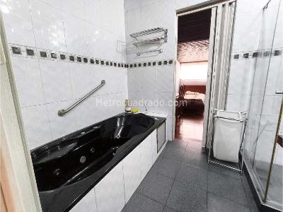 Casa de 5 alcobas en venta en Nicolas De Federman, Bogotá, 218 m² · foto 16 de 20