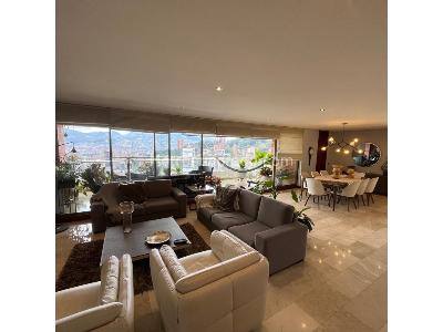 Apartamento en venta en El Poblado, Medellín · foto 2 de 10