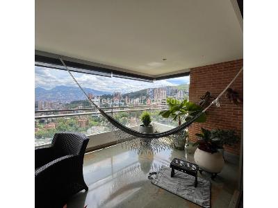 Apartamento en venta en El Poblado, Medellín · foto 5 de 10
