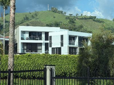 Casa en venta en El Trebol, Manizales · foto 2 de 20
