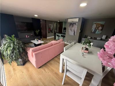 Apartamento de 2 alcobas en venta en El Poblado, Medellín, 112 m² · foto 2 de 17