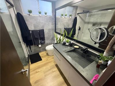 Apartamento de 2 alcobas en venta en El Poblado, Medellín, 112 m² · foto 10 de 17