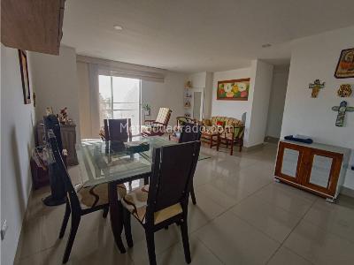 Apartamento en venta en Centro, Montería · foto 3 de 11