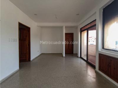 Apartamento en venta en Centro, Montería · foto 3 de 9
