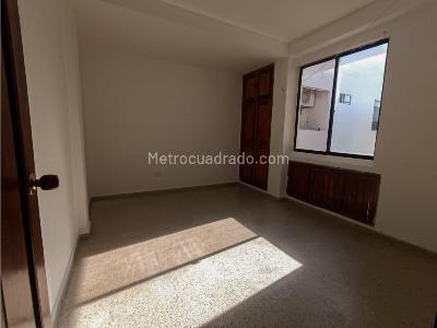 Apartamento en venta en Centro, Montería · foto 5 de 9