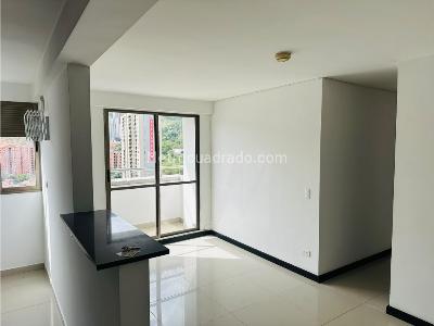 Apartamento de 2 alcobas en venta en Niquia, Bello, 58 m² · foto 2 de 12