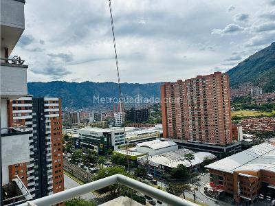 Apartamento de 2 alcobas en venta en Niquia, Bello, 58 m² · foto 6 de 12