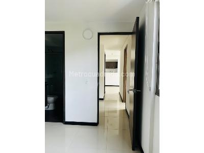 Apartamento de 2 alcobas en venta en Niquia, Bello, 58 m² · foto 12 de 12
