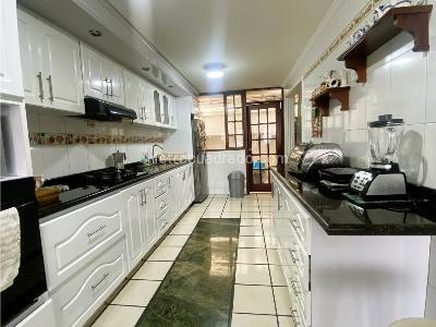 Apartamento de 3 alcobas en venta en Normandia, Bogotá, 221 m² · foto 4 de 20