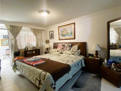 Apartamento de 3 alcobas en venta en Normandia, Bogotá, 221 m² · foto 14 de 20