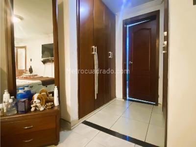 Apartamento de 3 alcobas en venta en Normandia, Bogotá, 221 m² · foto 15 de 20