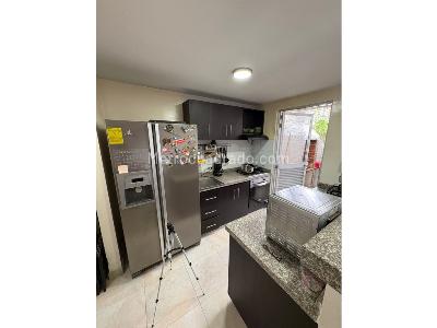 Casa de 3 alcobas en venta en Sur Abastos, Neiva, 113 m² · foto 17 de 20