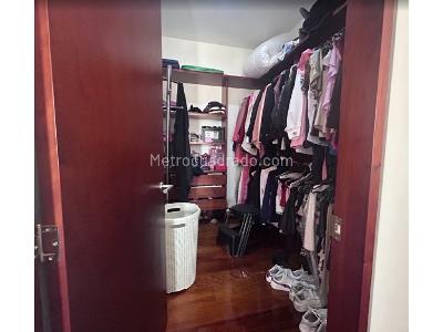 Apartamento de 3 alcobas en venta en Santa Barbara, Bogotá, 172 m² · foto 16 de 20