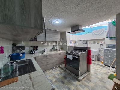 Casa de 5 alcobas en venta en Las Nieves, Tunja, 181 m² · foto 10 de 20