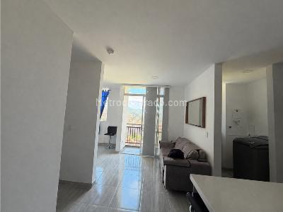 Apartamento de 2 alcobas en venta en Santa Ana, Bello, 54 m² · foto 2 de 20