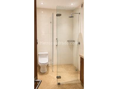 Apartamento de 3 alcobas en venta en Los Rosales, Bogotá, 195 m² · foto 8 de 20