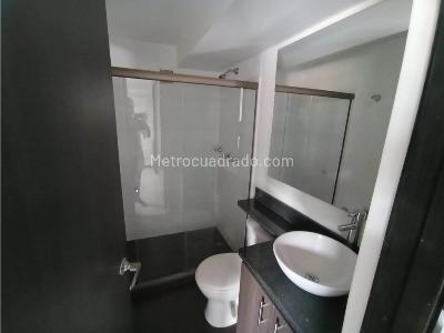 Apartamento de 3 alcobas en venta en Niquia, Bello, 65 m² · foto 4 de 9
