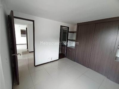 Apartamento de 3 alcobas en venta en Niquia, Bello, 65 m² · foto 7 de 9