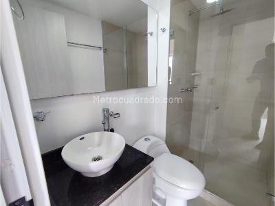 Apartamento de 2 alcobas en venta en La Navarra, Bello, 64 m² · foto 9 de 15