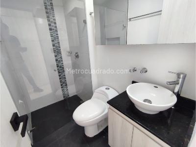 Apartamento de 2 alcobas en venta en La Navarra, Bello, 64 m² · foto 14 de 15