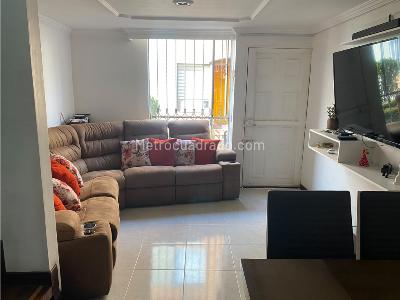 Casa en venta en Hayuelos, Bogotá · foto 4 de 20