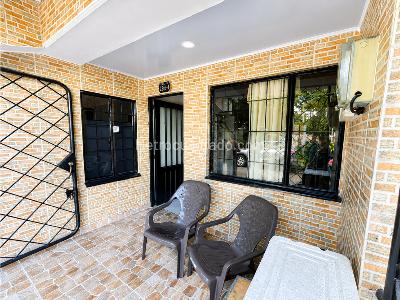 Casa de 2 alcobas en venta en Coralina, Villavicencio, 73 m² · foto 2 de 8