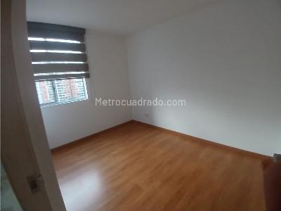 Apartamento de 3 alcobas en venta en Belen Loma De Los Bernal, Medellín, 77 m² · foto 19 de 20