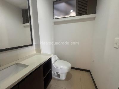 Apartamento de 4 alcobas en venta en El Poblado, Medellín, 148 m² · foto 5 de 20