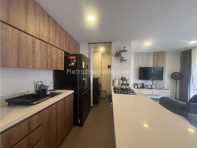 Apartamento en venta en El Trianon, Envigado · foto 2 de 18