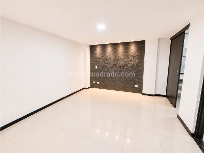 Apartamento de 3 alcobas en venta en Cabañas, Bello, 97 m² · foto 2 de 12