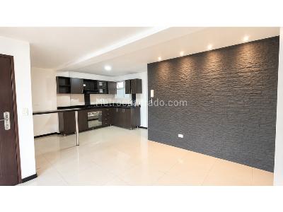 Apartamento de 3 alcobas en venta en Cabañas, Bello, 97 m² · foto 3 de 12