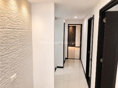 Apartamento de 3 alcobas en venta en Cabañas, Bello, 97 m² · foto 6 de 12