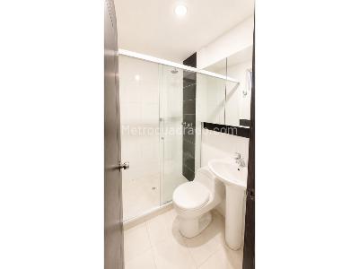 Apartamento de 3 alcobas en venta en Cabañas, Bello, 97 m² · foto 7 de 12