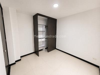Apartamento de 3 alcobas en venta en Cabañas, Bello, 97 m² · foto 9 de 12