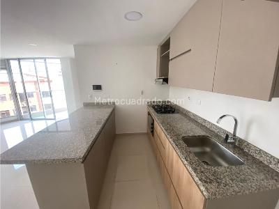 Apartamento de 5 alcobas en venta en Laureles, Medellín, 173 m² · foto 4 de 20