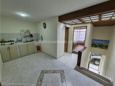 Casa de 5 alcobas en venta en La Granja, Tunja, 133 m² · foto 17 de 20