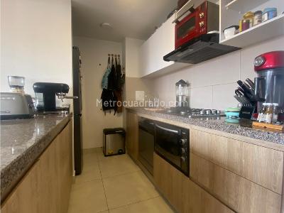 Apartamento de 2 alcobas en venta en Gran Granada, Bogotá, 58 m² · foto 3 de 20