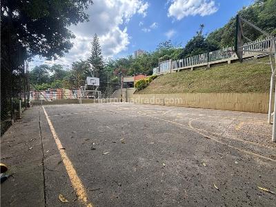 Casa en venta en Envigado, Envigado · foto 18 de 18