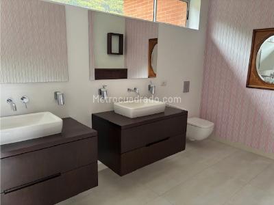 Casa de 4 alcobas en venta en Guaymaral Hacienda San Simon, Chía, 419 m² · foto 17 de 18