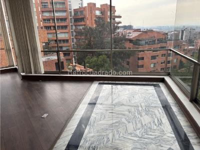 Apartamento de 4 alcobas en venta en Los Rosales, Bogotá, 374 m² · foto 2 de 17