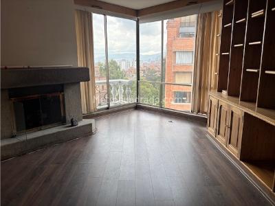 Apartamento de 4 alcobas en venta en Los Rosales, Bogotá, 374 m² · foto 4 de 17