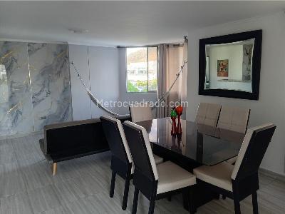 Apartamento de 2 alcobas en venta en Rodadero Sur, Santa Marta, 75 m² · foto 2 de 16