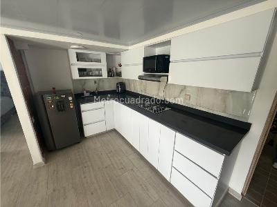 Apartamento de 2 alcobas en venta en Los Colegios, Rionegro, 63 m² · foto 4 de 11